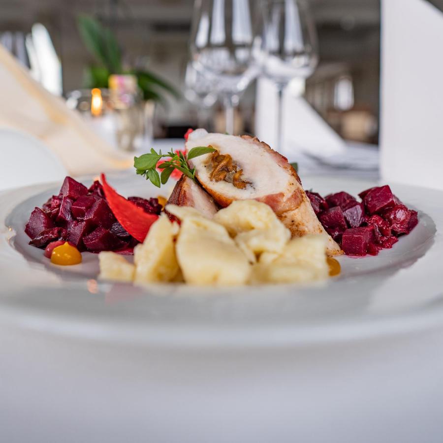 تشيخوتشينيك Boutique Odyseja & Spa المظهر الخارجي الصورة A plate of food