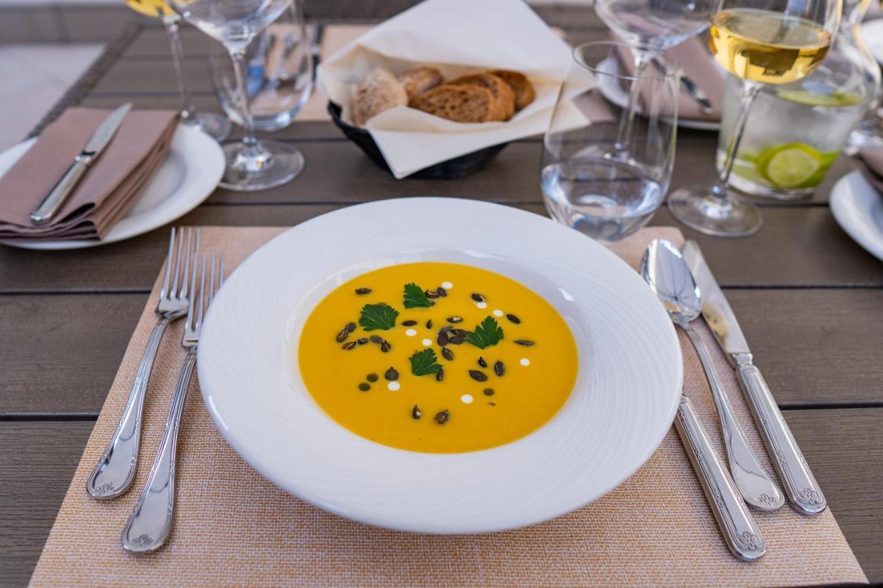 تشيخوتشينيك Boutique Odyseja & Spa المظهر الخارجي الصورة A carrot soup