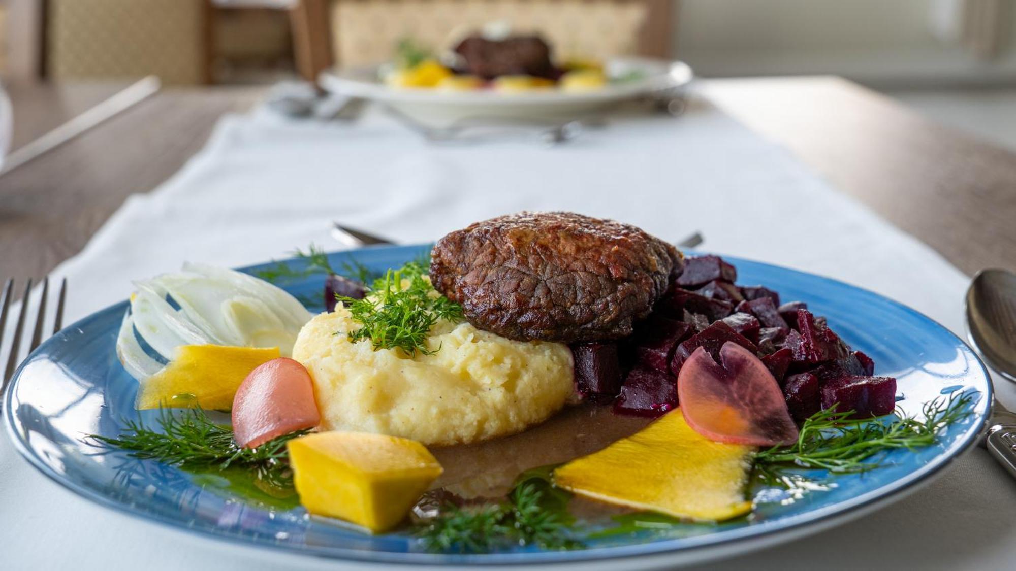 تشيخوتشينيك Boutique Odyseja & Spa المظهر الخارجي الصورة A plate of biff Rydberg