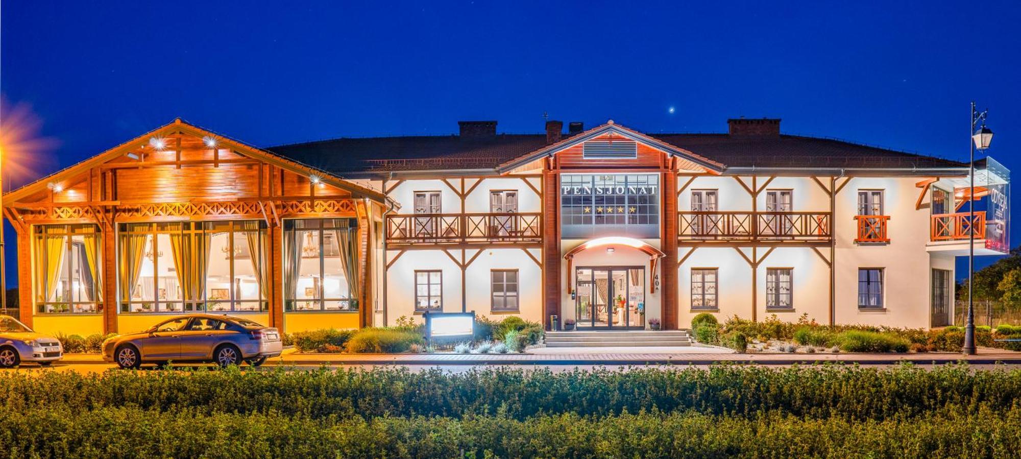 تشيخوتشينيك Boutique Odyseja & Spa المظهر الخارجي الصورة The main building of the hotel