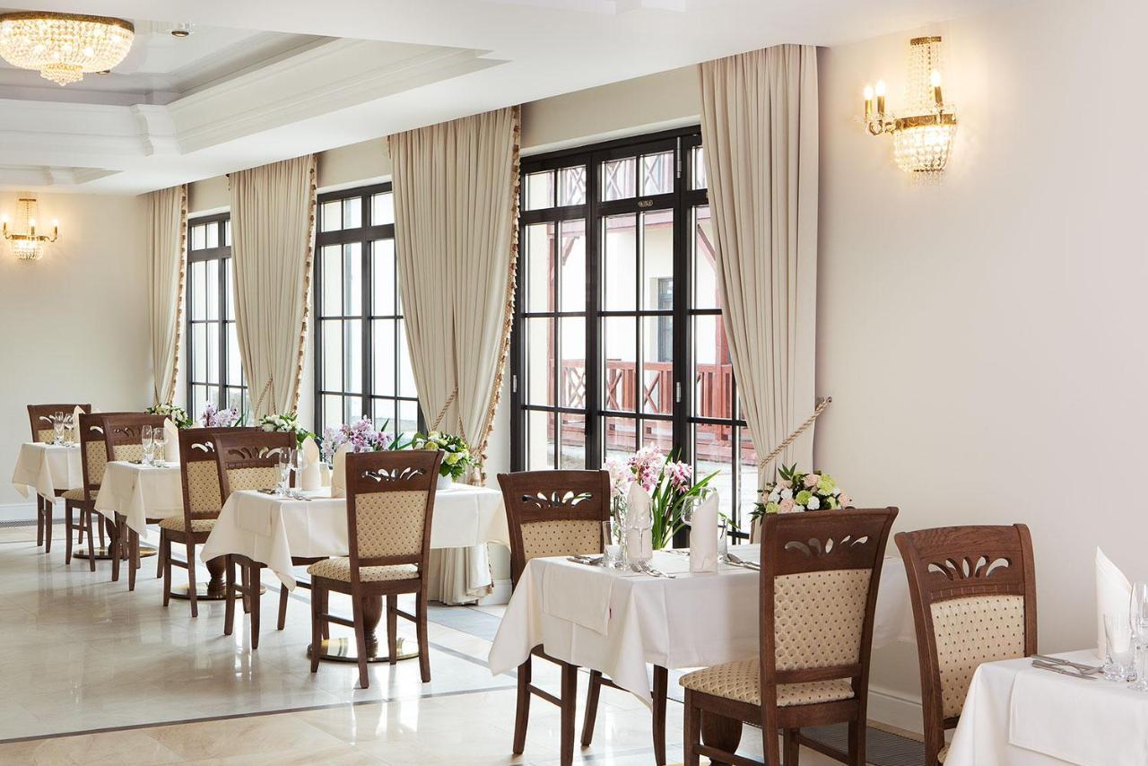 تشيخوتشينيك Boutique Odyseja & Spa المظهر الخارجي الصورة Restaurant