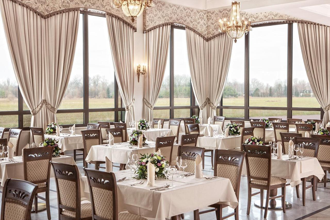 تشيخوتشينيك Boutique Odyseja & Spa المظهر الخارجي الصورة Restaurant